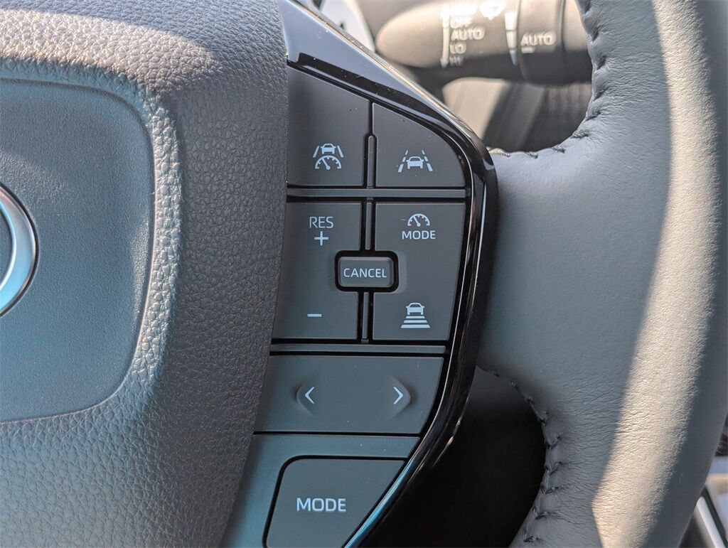 2025 Toyota bZ4X XLE