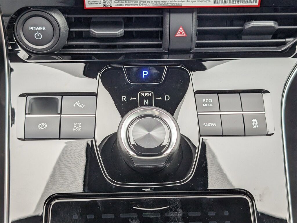 2025 Toyota bZ4X XLE