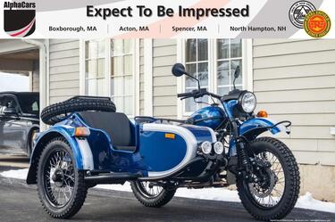 2025_Ural_Gear Up_Blue Metallic & Rainier White_ Boston MA