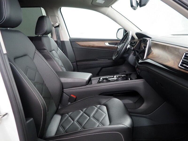 2025 Volkswagen Atlas 2.0T 2.0T SE w/Technology *PANORAMA MOONROOF, ADAPTIVE CRUISE, DIGITAL COCKPIT, SAFETY ALERTS, BACKUP-CAMERA, CLIMATE SEATS, HEATED STEERING, WIRELESS CHARGING, ANDROID & APPLE Round Rock TX