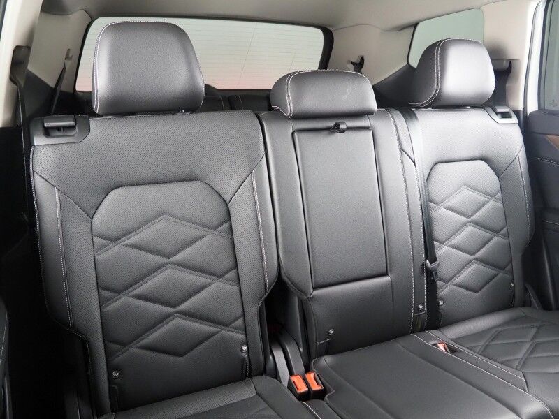 2025 Volkswagen Atlas 2.0T 2.0T SE w/Technology *PANORAMA MOONROOF, ADAPTIVE CRUISE, DIGITAL COCKPIT, SAFETY ALERTS, BACKUP-CAMERA, CLIMATE SEATS, HEATED STEERING, WIRELESS CHARGING, ANDROID & APPLE Round Rock TX