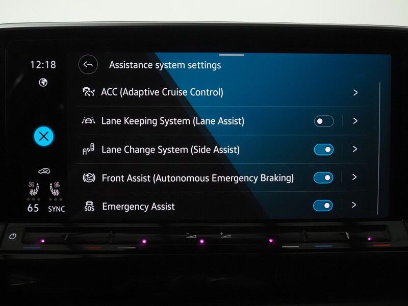 2025 Volkswagen Atlas 2.0T 2.0T SE w/Technology *PANORAMA MOONROOF, ADAPTIVE CRUISE, DIGITAL COCKPIT, SAFETY ALERTS, BACKUP-CAMERA, CLIMATE SEATS, HEATED STEERING, WIRELESS CHARGING, ANDROID & APPLE Round Rock TX