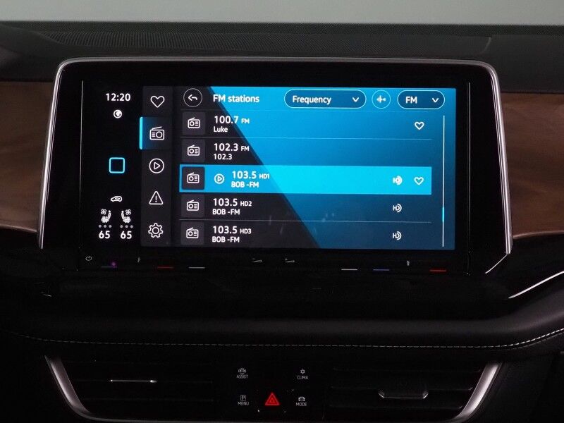 2025 Volkswagen Atlas 2.0T 2.0T SE w/Technology *PANORAMA MOONROOF, ADAPTIVE CRUISE, DIGITAL COCKPIT, SAFETY ALERTS, BACKUP-CAMERA, CLIMATE SEATS, HEATED STEERING, WIRELESS CHARGING, ANDROID & APPLE Round Rock TX