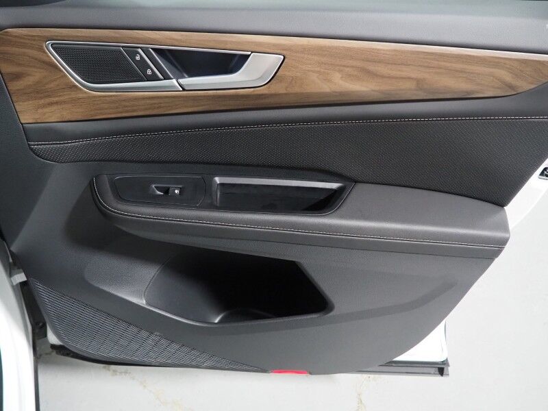 2025 Volkswagen Atlas 2.0T 2.0T SE w/Technology *PANORAMA MOONROOF, ADAPTIVE CRUISE, DIGITAL COCKPIT, SAFETY ALERTS, BACKUP-CAMERA, CLIMATE SEATS, HEATED STEERING, WIRELESS CHARGING, ANDROID & APPLE Round Rock TX