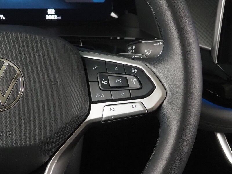 2025 Volkswagen Atlas 2.0T Peak Edition 4MOTION *PANORAMA MOONROOF, ADAPTIVE CRUISE, DIGITAL COCKPIT, SAFETY ALERTS, BACKUP-CAMERA, CLIMATE SEATS, HEATED STEERING, 2ND ROW CAPTAIN'S, WIRELESS CHARGING, ANDROID & APPLE Round Rock TX