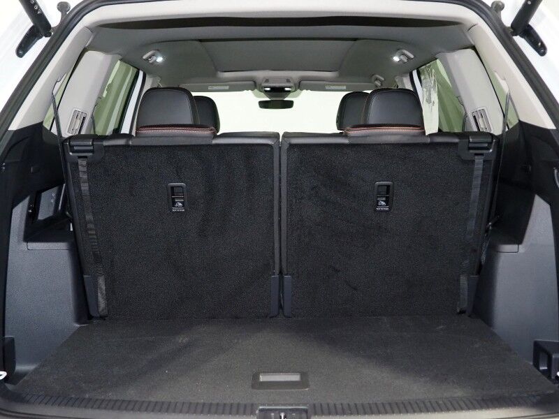 2025 Volkswagen Atlas 2.0T Peak Edition 4MOTION *PANORAMA MOONROOF, ADAPTIVE CRUISE, DIGITAL COCKPIT, SAFETY ALERTS, BACKUP-CAMERA, CLIMATE SEATS, HEATED STEERING, 2ND ROW CAPTAIN'S, WIRELESS CHARGING, ANDROID & APPLE Round Rock TX