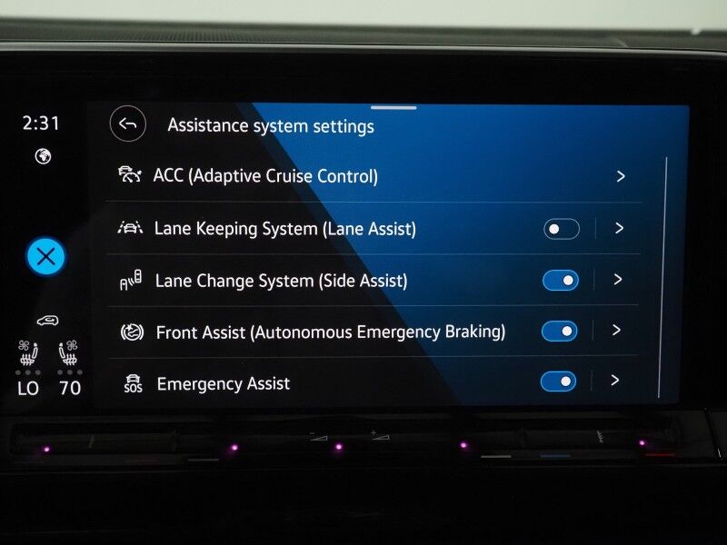 2025 Volkswagen Atlas 2.0T Peak Edition 4MOTION *PANORAMA MOONROOF, ADAPTIVE CRUISE, DIGITAL COCKPIT, SAFETY ALERTS, BACKUP-CAMERA, CLIMATE SEATS, HEATED STEERING, 2ND ROW CAPTAIN'S, WIRELESS CHARGING, ANDROID & APPLE Round Rock TX