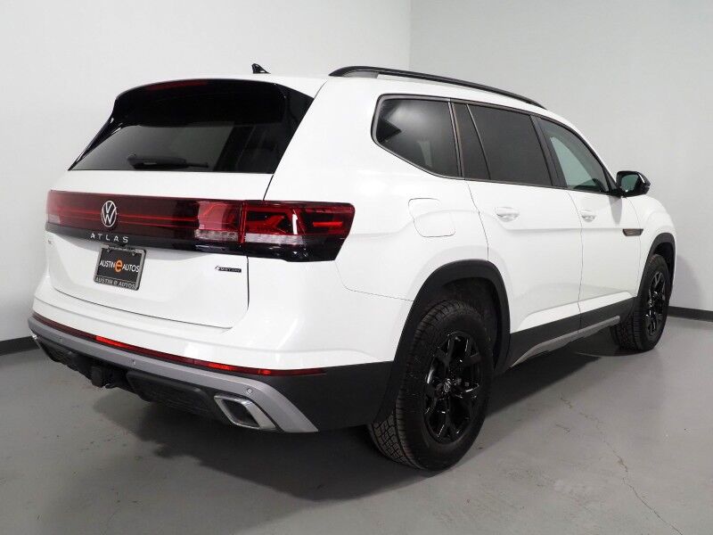 2025 Volkswagen Atlas 2.0T Peak Edition 4MOTION *PANORAMA MOONROOF, ADAPTIVE CRUISE, DIGITAL COCKPIT, SAFETY ALERTS, BACKUP-CAMERA, CLIMATE SEATS, HEATED STEERING, 2ND ROW CAPTAIN'S, WIRELESS CHARGING, ANDROID & APPLE Round Rock TX