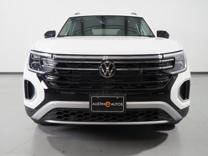 2025 Volkswagen Atlas 2.0T Peak Edition 4MOTION *PANORAMA MOONROOF, ADAPTIVE CRUISE, DIGITAL COCKPIT, SAFETY ALERTS, BACKUP-CAMERA, CLIMATE SEATS, HEATED STEERING, 2ND ROW CAPTAIN'S, WIRELESS CHARGING, ANDROID & APPLE Round Rock TX