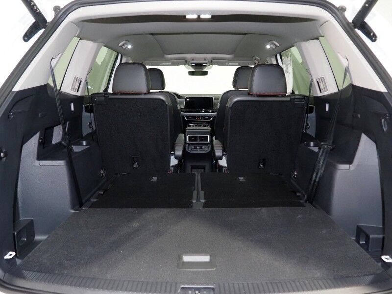 2025 Volkswagen Atlas 2.0T Peak Edition 4MOTION *PANORAMA MOONROOF, ADAPTIVE CRUISE, DIGITAL COCKPIT, SAFETY ALERTS, BACKUP-CAMERA, CLIMATE SEATS, HEATED STEERING, 2ND ROW CAPTAIN'S, WIRELESS CHARGING, ANDROID & APPLE Round Rock TX