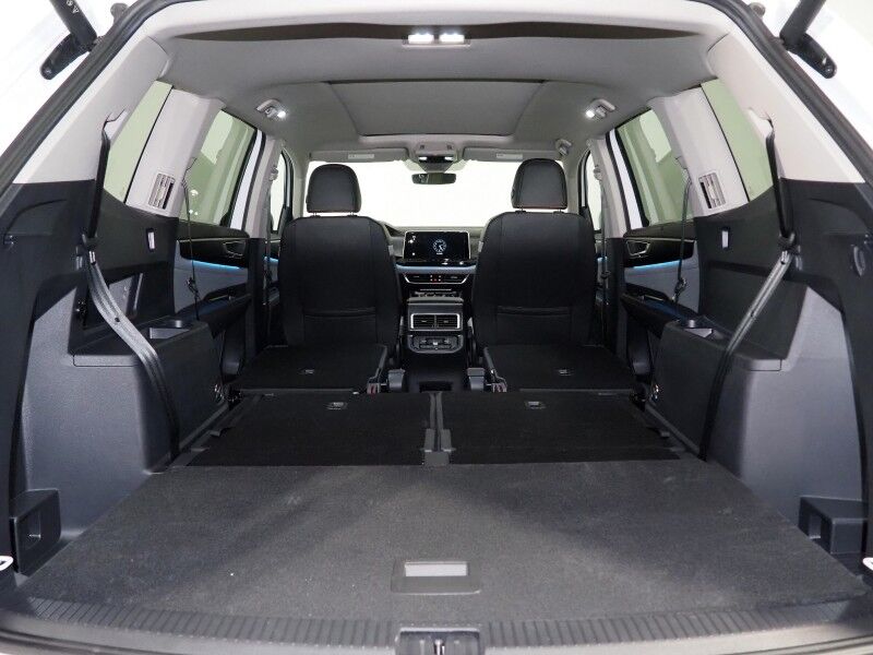 2025 Volkswagen Atlas 2.0T Peak Edition 4MOTION *PANORAMA MOONROOF, ADAPTIVE CRUISE, DIGITAL COCKPIT, SAFETY ALERTS, BACKUP-CAMERA, CLIMATE SEATS, HEATED STEERING, 2ND ROW CAPTAIN'S, WIRELESS CHARGING, ANDROID & APPLE Round Rock TX