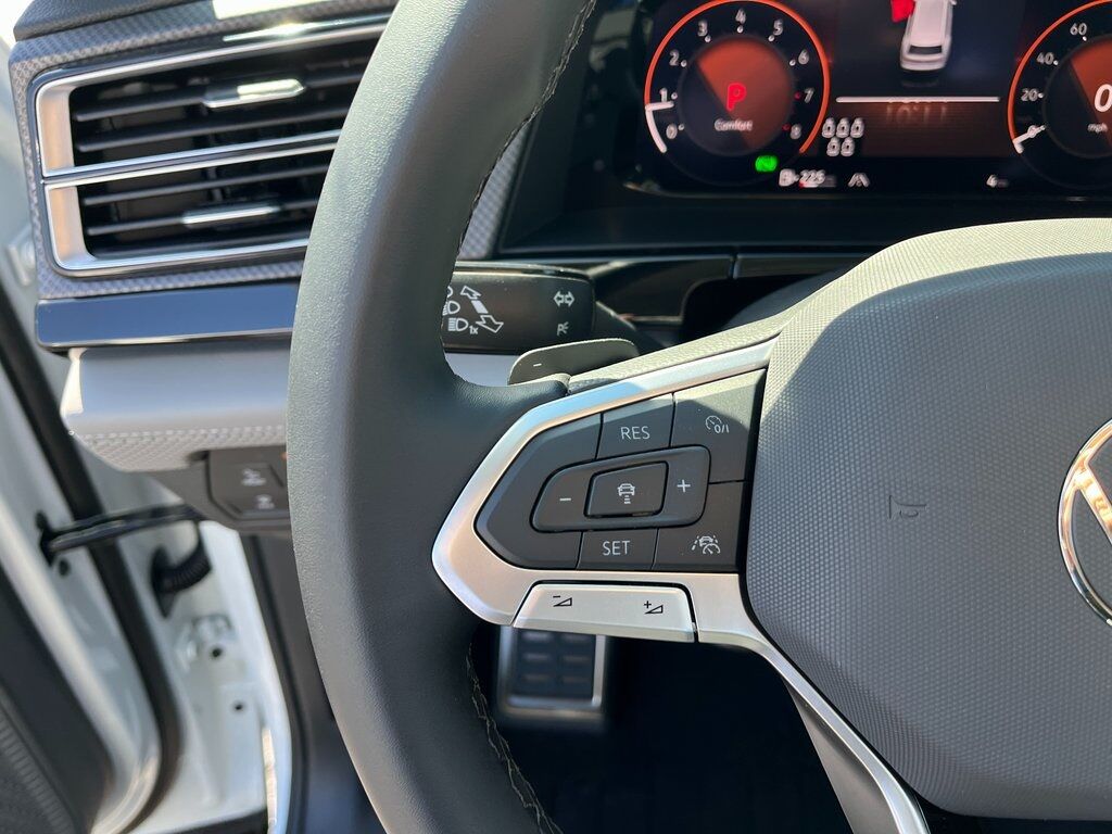 2025 Volkswagen Atlas 2.0T Peak Edition Green Bay WI