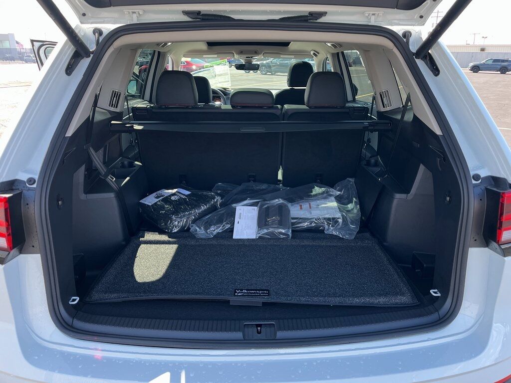 2025 Volkswagen Atlas 2.0T Peak Edition Green Bay WI