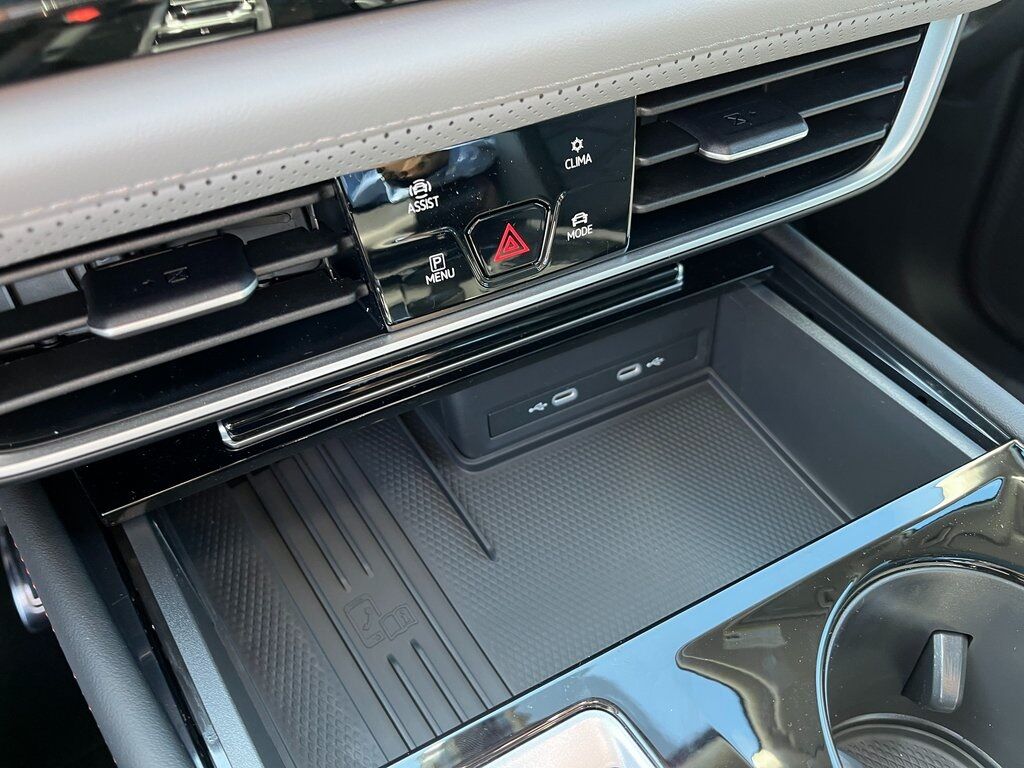 2025 Volkswagen Atlas 2.0T Peak Edition Green Bay WI