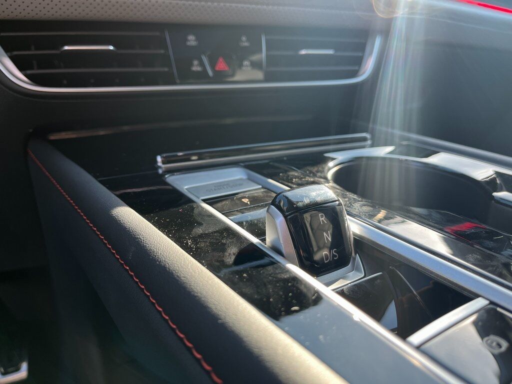 2025 Volkswagen Atlas 2.0T Peak Edition Green Bay WI