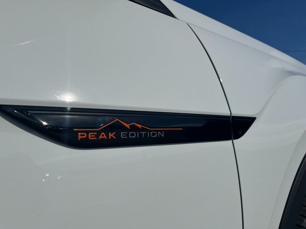 2025 Volkswagen Atlas 2.0T Peak Edition Green Bay WI