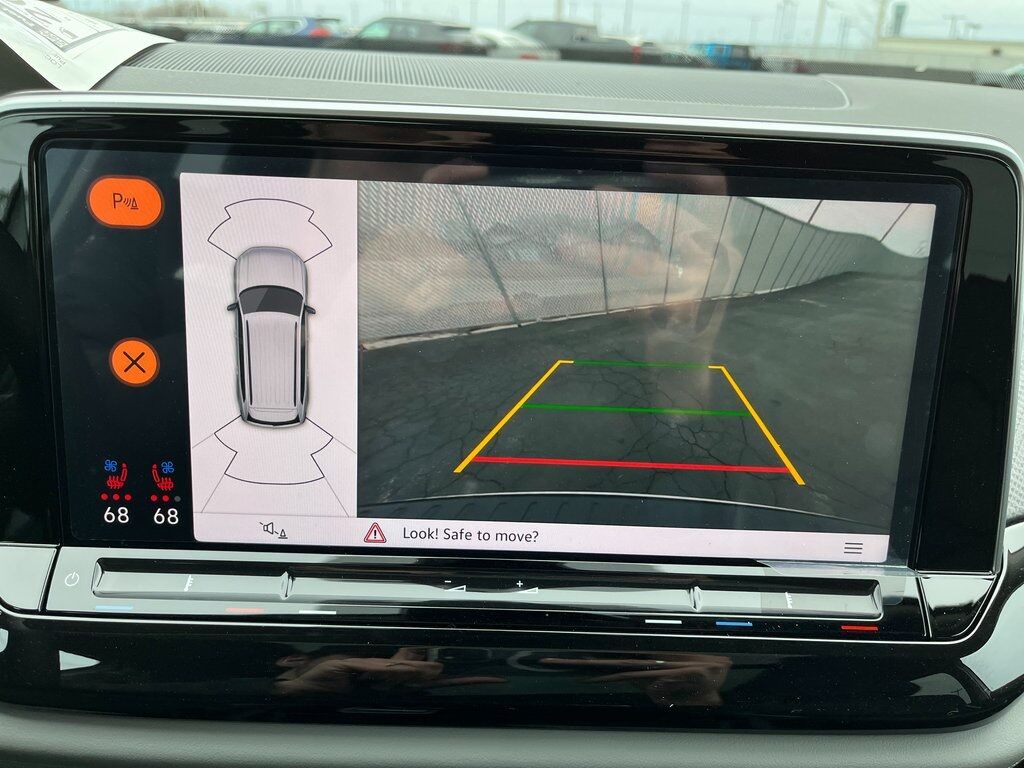 2025 Volkswagen Atlas 2.0T Peak Edition Green Bay WI