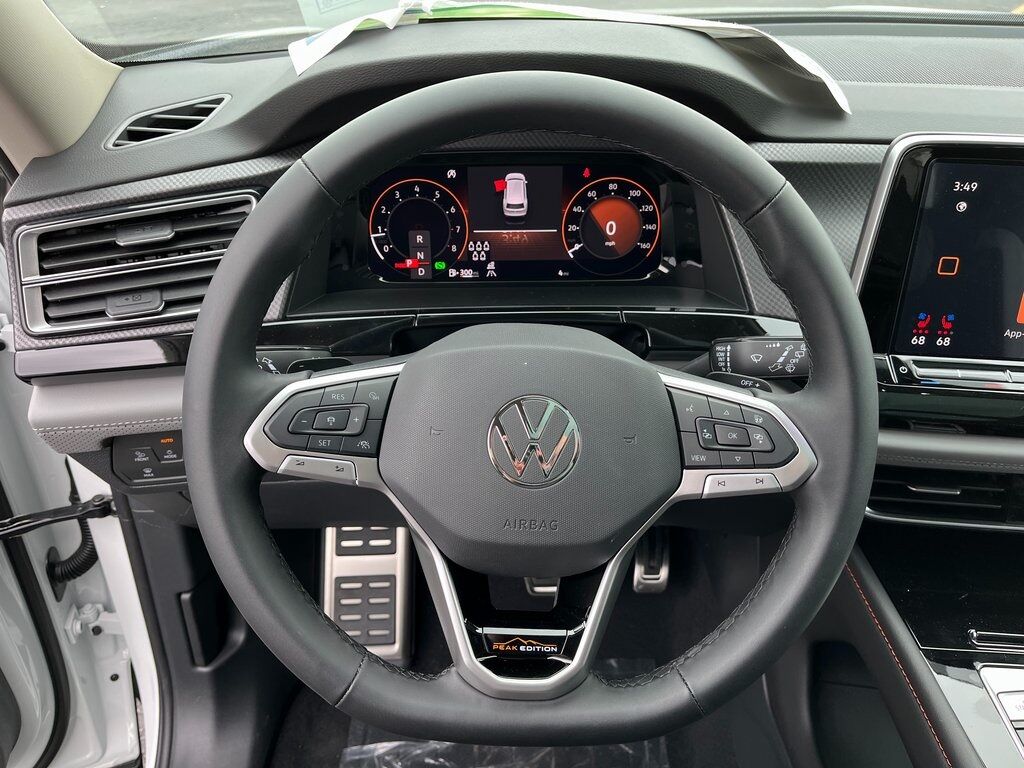 2025 Volkswagen Atlas 2.0T Peak Edition Green Bay WI