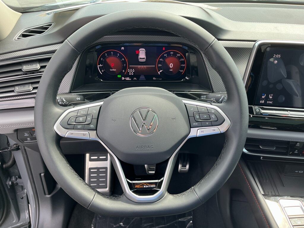2025 Volkswagen Atlas 2.0T Peak Edition Green Bay WI