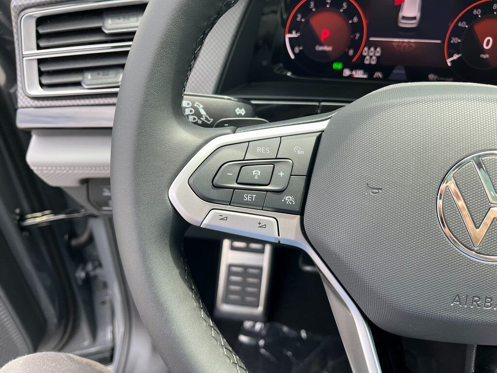2025 Volkswagen Atlas 2.0T Peak Edition Green Bay WI