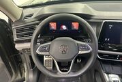 2025 Volkswagen Atlas 2.0T Peak Edition Oshkosh WI