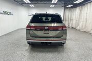 2025 Volkswagen Atlas 2.0T Peak Edition Oshkosh WI