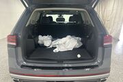 2025 Volkswagen Atlas 2.0T Peak Edition Oshkosh WI