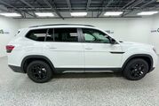 2025 Volkswagen Atlas 2.0T Peak Edition Oshkosh WI