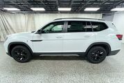 2025 Volkswagen Atlas 2.0T Peak Edition Oshkosh WI