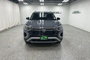 2025 Volkswagen Atlas 2.0T Peak Edition Oshkosh WI