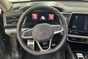 2025 Volkswagen Atlas 2.0T Peak Edition Oshkosh WI