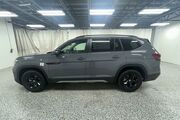 2025 Volkswagen Atlas 2.0T Peak Edition Oshkosh WI