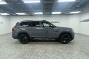 2025 Volkswagen Atlas 2.0T Peak Edition Oshkosh WI