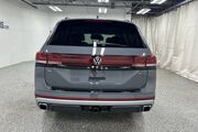2025 Volkswagen Atlas 2.0T Peak Edition Oshkosh WI
