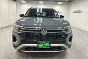 2025 Volkswagen Atlas 2.0T Peak Edition Oshkosh WI