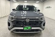 2025 Volkswagen Atlas 2.0T Peak Edition Oshkosh WI