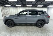 2025 Volkswagen Atlas 2.0T Peak Edition Oshkosh WI