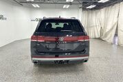 2025 Volkswagen Atlas 2.0T Peak Edition Oshkosh WI