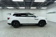 2025 Volkswagen Atlas 2.0T Peak Edition Oshkosh WI