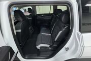 2025 Volkswagen Atlas 2.0T Peak Edition Oshkosh WI