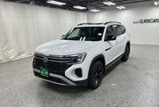 2025 Volkswagen Atlas 2.0T Peak Edition Oshkosh WI