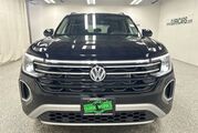 2025 Volkswagen Atlas 2.0T Peak Edition Oshkosh WI