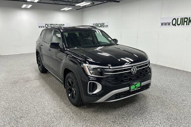 2025 Volkswagen Atlas 2.0T Peak Edition Oshkosh WI