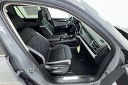 2025 Volkswagen Atlas 2.0T Peak Edition Oshkosh WI
