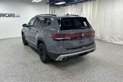 2025 Volkswagen Atlas 2.0T Peak Edition Oshkosh WI