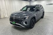 2025 Volkswagen Atlas 2.0T Peak Edition Oshkosh WI