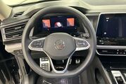 2025 Volkswagen Atlas 2.0T Peak Edition Oshkosh WI