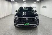 2025 Volkswagen Atlas 2.0T Peak Edition Oshkosh WI