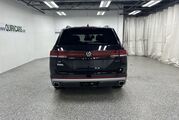 2025 Volkswagen Atlas 2.0T Peak Edition Oshkosh WI