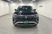 2025 Volkswagen Atlas 2.0T Peak Edition Oshkosh WI